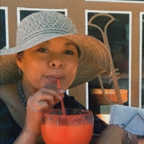 Meet your Posher, Michelle - Picture 10 of 15